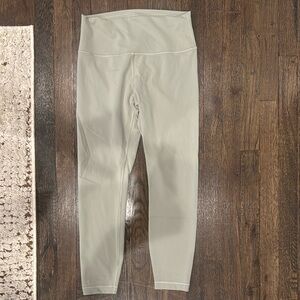 Lululemon Women’s Wunder Train High Rise Tight 25” Willow Green